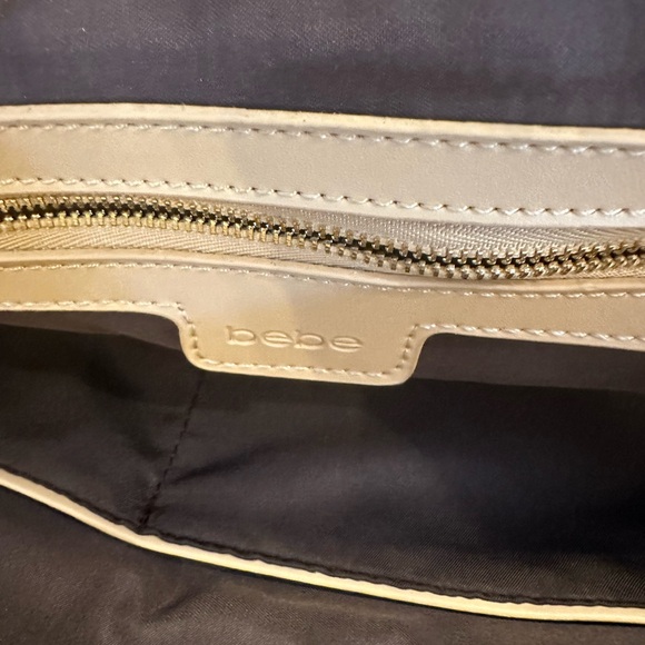 bebe Gorgeous Patterned Tote Bag - Picture 9 of 11